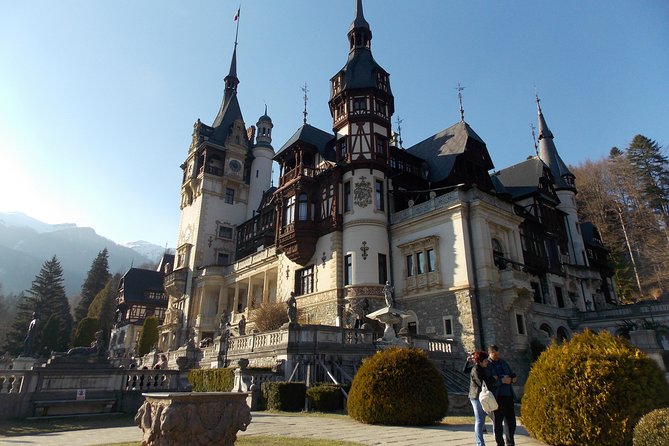 Peles Castle, Bran Castle and Brasov from Bucharest - Timing, pickup, and how to prepare