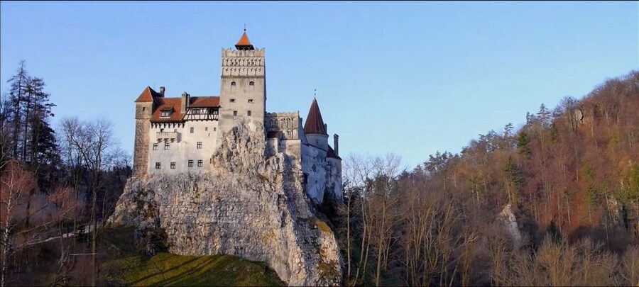 Peleș Castle, Bran Castles and Brasov City - Private Tour - Guides, languages, and the human side