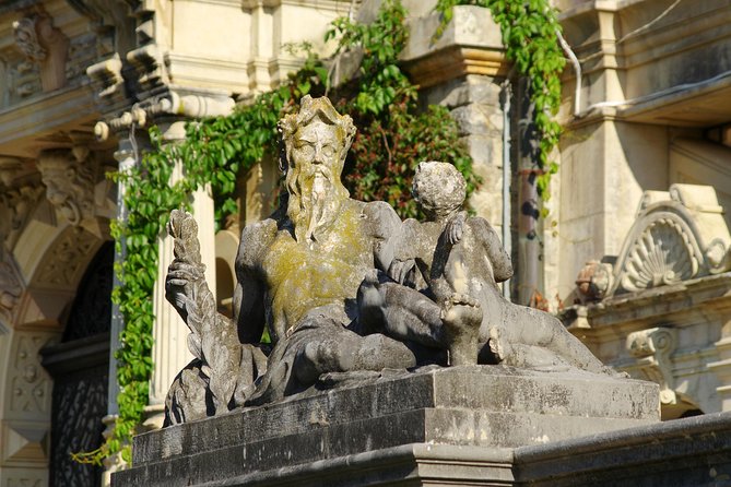Peles Castle Skip-The-Line Guided Tour - What the one-hour schedule really means