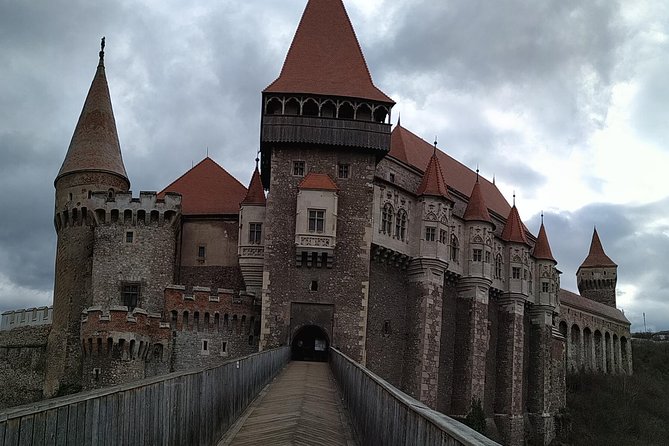 Private 5-Day Tour in Transylvania from Bucharest Hotel Pick-up and Drop off - Day Four: Hunyad Castle and Alba Iulia