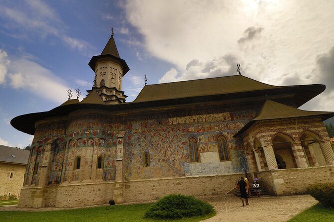 Private 8 Day Romania UNESCO Tour - Voronet, Bicaz Gorge, and Red Lake