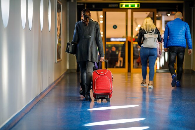 Private Bucharest Airport Transfer - Car or minivan for your group