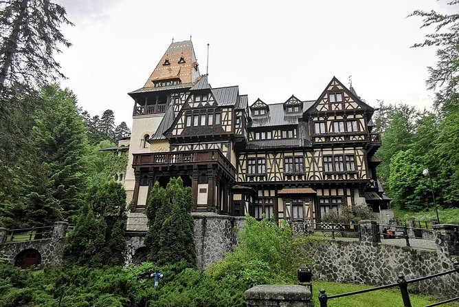 Private Day Tour - Transylvania & Dracula's Castle Through The BackDoor! - Why this day trip works from Bucharest
