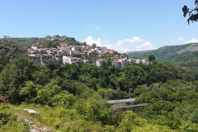 Private Day Trip to Bulgaria and Veliko Tarnovo from Bucharest - Climbing Tsarevets Fortress above the city