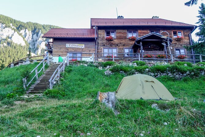 Private Full-Day Hiking Tour in Piatra Craiului National Park - Cabana Curmătura after the morning climb