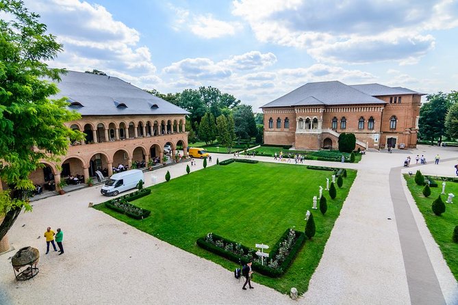 Private Half Day Trip to Snagov Monastery and Mogosoaia Palace from Bucharest - Mogosoaia Palace and Romanian architectural style