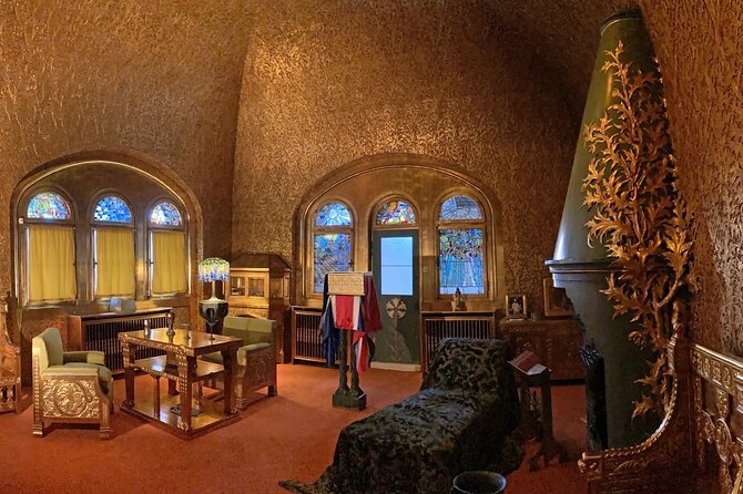 Private Tour in Bran Castle, Peles Castle, and Brasov - Who will enjoy this day most?
