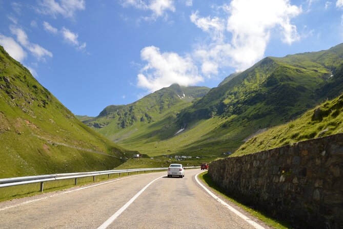 Private Transfagarasan Road Scenic Tour from Bucharest - What the guide can add to the experience
