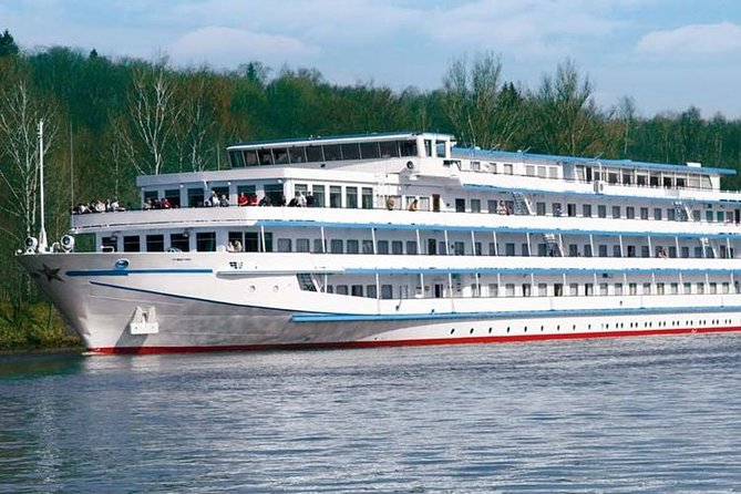 Private transfers Bucharest - Danube docks (Giurgiu or Oltenita) - Leaving a central Bucharest hotel
