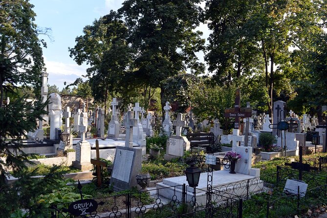 Quest Experience in Bellu Cemetery Bucharest - Who will enjoy this activity most