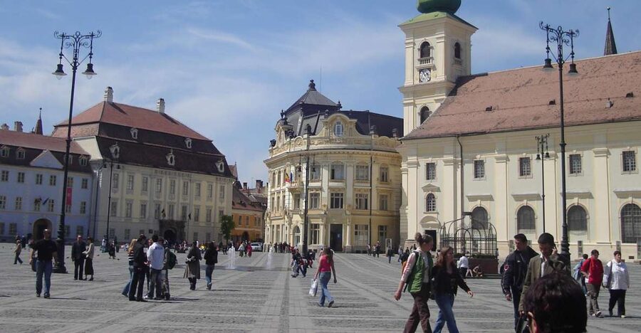 SB01 - City Tour Sibiu: Exploring the Heart of Transylvania - Meeting at Piata Huet, near the Evangelical Cathedral