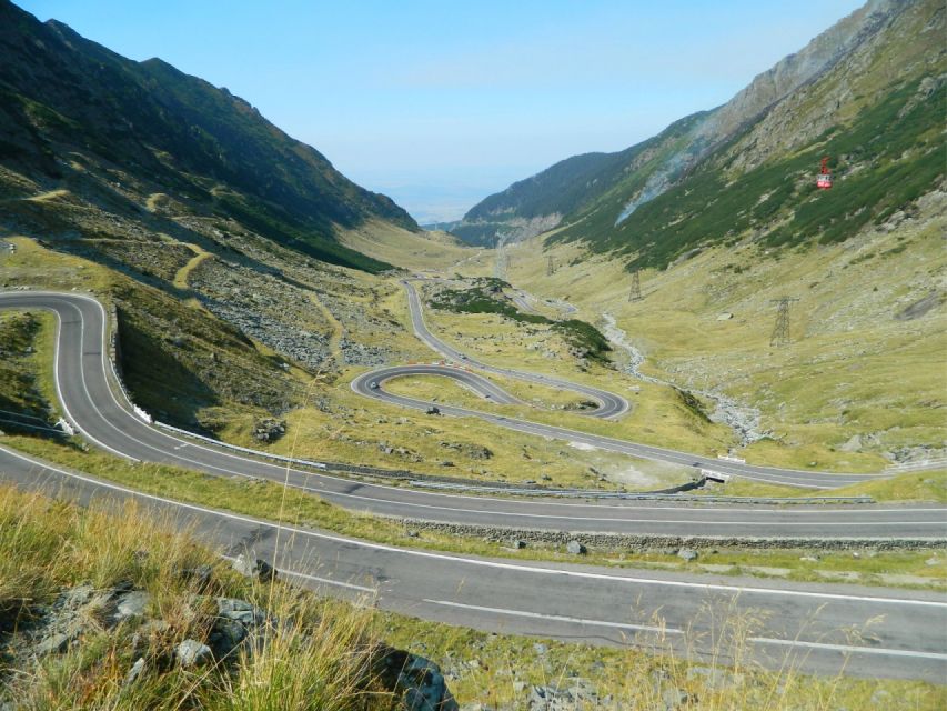 SB09-Transfăgărășan Wonders:Journey through Bâlea Lake,Avrig - Why this private Sibiu day trip works