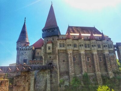 Sibiu: Alba Iulia and Corvin Castle Guided Tour