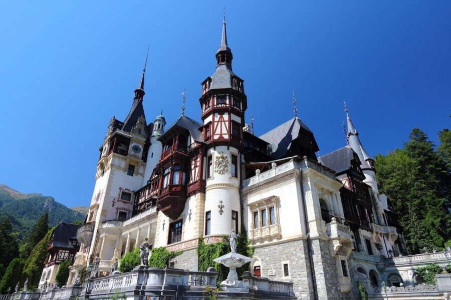 Sinaia: Peleș Castle Tour with An Expert Guide - The reception hall and four seasons