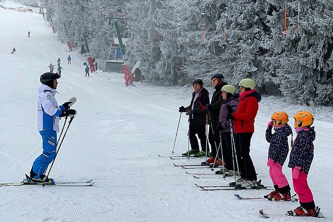 Ski / Snowboard Lessons on the Slopes of Poiana Brasov - Why Poiana Brașov works for a first ski day