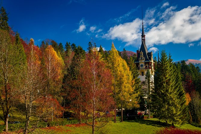 Small-Group Day Trip to Dracula's Castle, Brasov and Peles Castle - Starting early from Bucharest