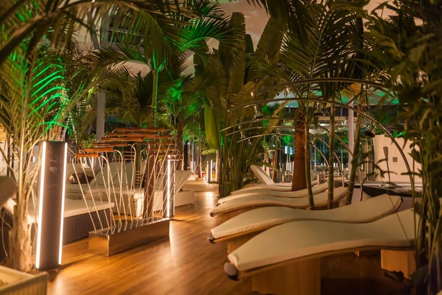 Therme:Spa Day at the biggest oasis of Relaxation《Bucharest》 - Understanding the Galaxy area and age rules