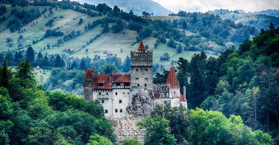 Three Castles in Transylvania Day Trip from Bucharest - Should you book it?