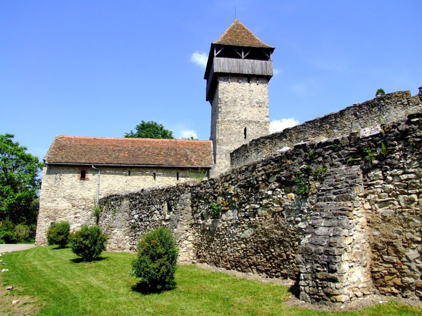 Timisoara Dream Tours: Trip to Hunedoara Castle and to Sibiu - Lunch in Hunedoara Keeps the Schedule Moving