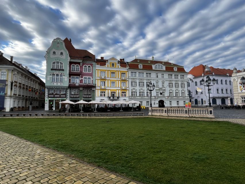 Timisoara: Guided Walking Tour - Unirii Square and the people who shaped it