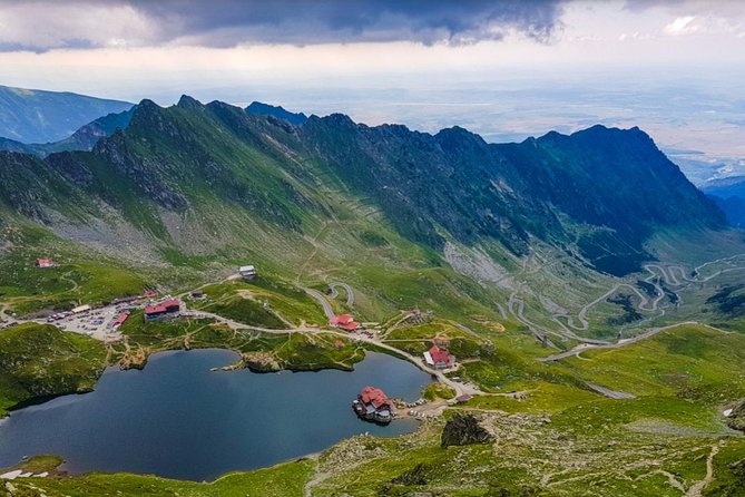 Transfagarasan Highway and Balea Lake E-Bike Tour - Pedaling the famous mountain road