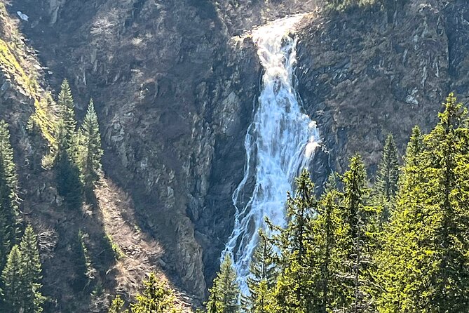 Transfagarasan Highway and Bran Castle Day Trip From Brasov - A guided visit to Bran Castle