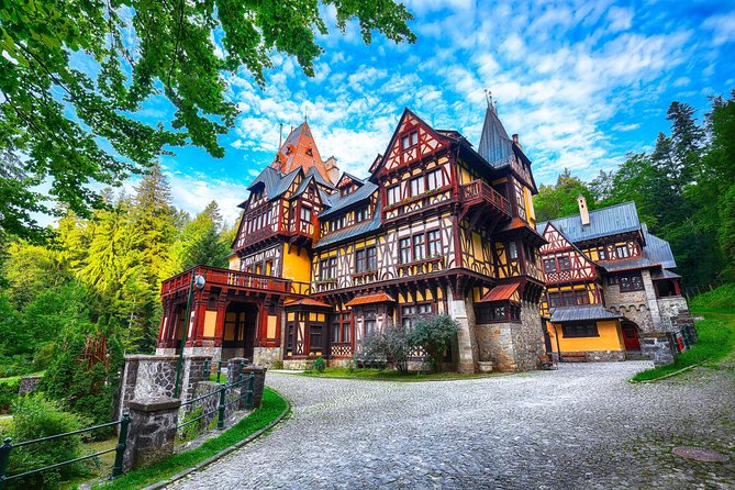 Transylvania and Dracula Castle Full Day Tour from Bucharest - Starting at University Square in Bucharest