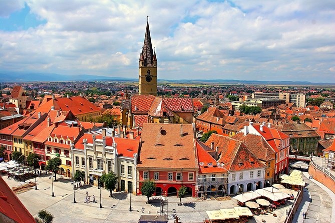 Transylvania & Bucovina Private Tour - 6 days - Day 1: Peles Castle, Sinaia, and the walls of Brasov