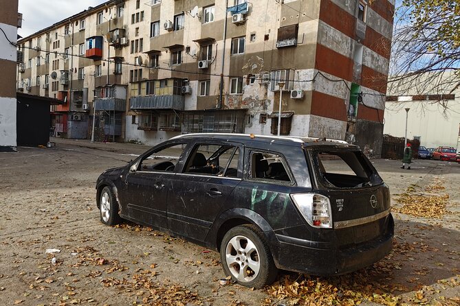 Troubled - Notorious Neighborhood - area known for social issues - Who should book this experience?