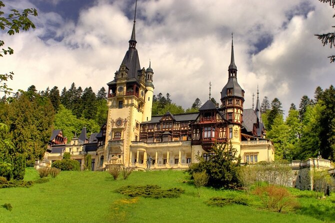 Vlad the Impaler Royal Court from Târgoviște, Peleș Castle and Dracula grave - Who should book this experience?